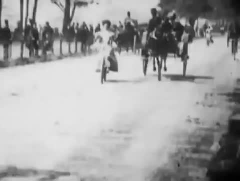 Cyclists in Hyde Park, Hyde Park, London, England